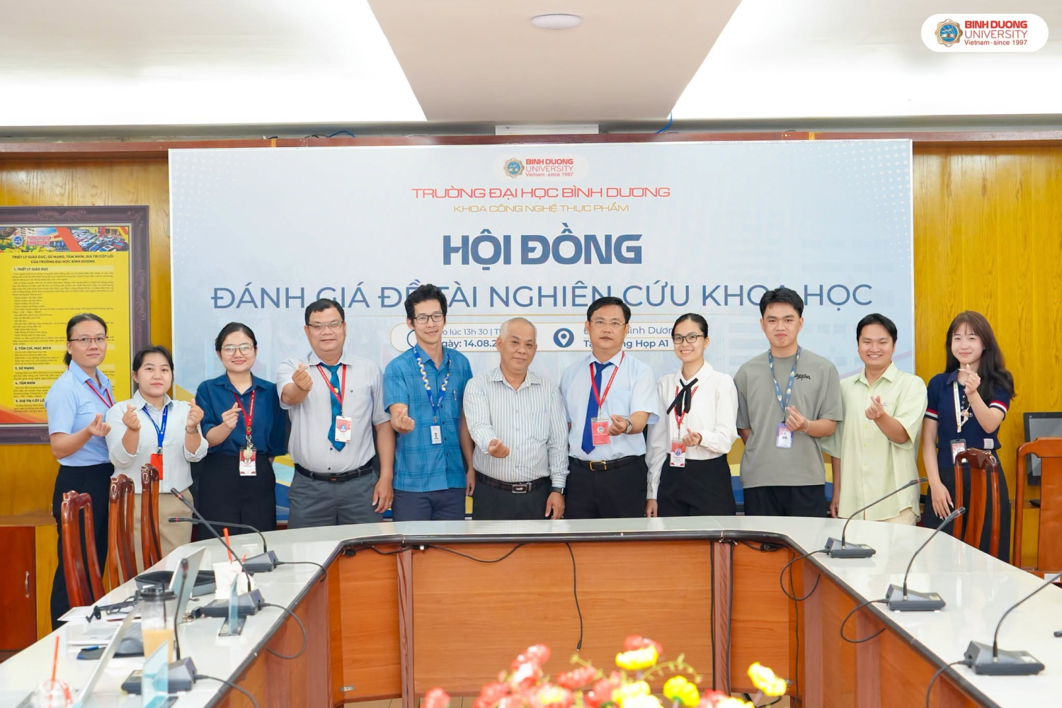 thanh vien hoi dong